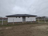 Eladó ikerház, Kiskunlacházán 94.9 M Ft, 4 szobás