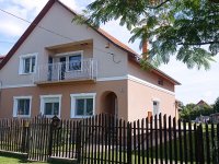 Eladó családi ház, Kisteleken 135 M Ft, 4+2 szobás