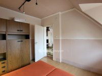 Eladó családi ház, Siófokon 300 M Ft, 10 szobás