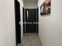 Eladó családi ház, Péterin 155 M Ft, 3 szobás