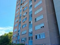 Eladó panellakás, Szolnokon 28.9 M Ft, 2 szobás