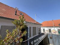 Eladó családi ház, Veszprémben 76 M Ft, 3 szobás