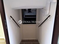 Eladó téglalakás, VI. kerületben 73 M Ft, 2 szobás