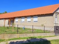 Eladó családi ház, Baksán 51.99 M Ft, 4 szobás