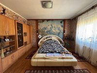 Eladó családi ház, Kecskeméten 99 M Ft, 8 szobás