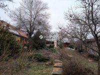 Eladó telek