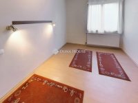 Eladó családi ház, XVII. kerületben 179.9 M Ft, 10 szobás