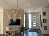 Eladó családi ház, Nyíregyházán 199.9 M Ft, 6 szobás