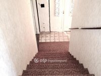 Eladó családi ház, Veszprémben 69.6 M Ft, 5 szobás