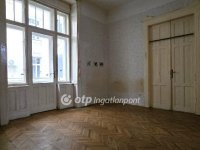 Eladó téglalakás, VI. kerületben 69.9 M Ft, 2 szobás