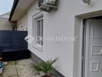 Eladó téglalakás, XV. kerületben 72 M Ft, 2 szobás