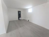 Eladó családi ház, Törtelen 42.9 M Ft, 4 szobás