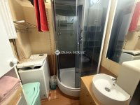 Eladó panellakás, Pécsett 52.9 M Ft, 2 szobás