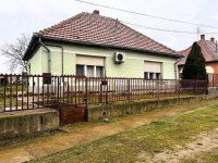 Eladó családi ház