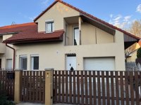 Eladó családi ház, Veresegyházon 120.99 M Ft, 5 szobás