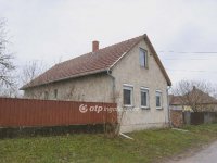 Eladó családi ház, Jászfényszarun 44.5 M Ft, 1+2 szobás