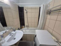 Eladó panellakás, Pécsett 58.9 M Ft, 2+1 szobás