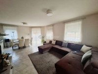 Eladó ikerház, Nagytarcsán 169.9 M Ft, 5 szobás