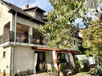 Eladó üzlethelyiség