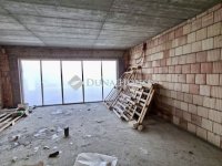 Eladó családi ház, Mohácson 54.99 M Ft, 8 szobás