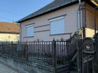 Eladó családi ház