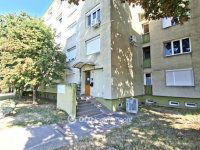 Eladó panellakás, Százhalombattán 69.9 M Ft, 3 szobás