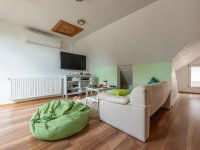 Eladó családi ház, Velencén 179.9 M Ft, 4 szobás