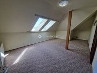 Eladó családi ház, Baján 77.9 M Ft, 6 szobás