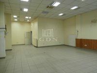 Kiadó üzlethelyiség, Székesfehérvárott 340 E Ft / hó