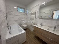 Eladó családi ház, Kecskeméten 94.99 M Ft, 5 szobás