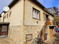 Eladó családi ház, Bogádon 64.99 M Ft, 4 szobás