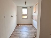 Eladó téglalakás, Szombathelyen 53 M Ft, 2 szobás