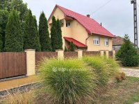 Eladó családi ház, Dombrádon 37.5 M Ft, 3+1 szobás