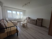 Eladó panellakás, Baján 27.99 M Ft, 1 szobás