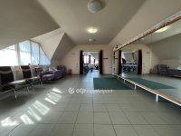 Eladó üzlethelyiség