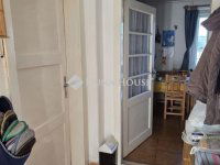 Eladó családi ház, Pécsett 33.4 M Ft, 2 szobás