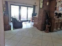 Eladó családi ház, XVI. kerületben 229 M Ft, 8 szobás