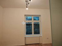 Eladó téglalakás, Pécsett 82.9 M Ft, 3 szobás