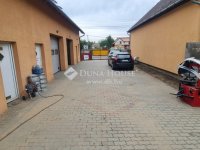 Eladó családi ház, XVIII. kerületben 330 M Ft, 7 szobás