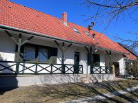 Kiadó családi ház, albérlet, Pécsett, Fülep Lajos utcában