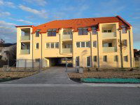 Kiadó téglalakás, albérlet, Szegeden 240 E Ft / hó, 3+53 szobás