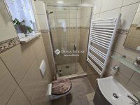 Eladó családi ház, Szigetszentmiklóson 129.9 M Ft, 7 szobás