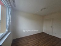 Eladó panellakás, Ajkán 41.59 M Ft, 2 szobás