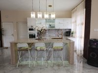 Eladó családi ház, Érden 249.9 M Ft, 10 szobás