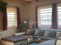 Eladó családi ház, Százhalombattán 150 M Ft, 5 szobás