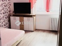 Eladó panellakás, XVII. kerületben 79.9 M Ft, 3 szobás