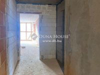 Eladó téglalakás, Érden 230.76 M Ft, 6 szobás