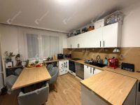 Eladó panellakás, Győrött 54.9 M Ft, 4 szobás