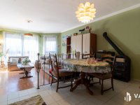 Eladó családi ház, Siófokon 99.9 M Ft, 9 szobás