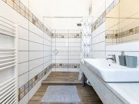 Eladó téglalakás, VII. kerületben 169.9 M Ft, 5 szobás